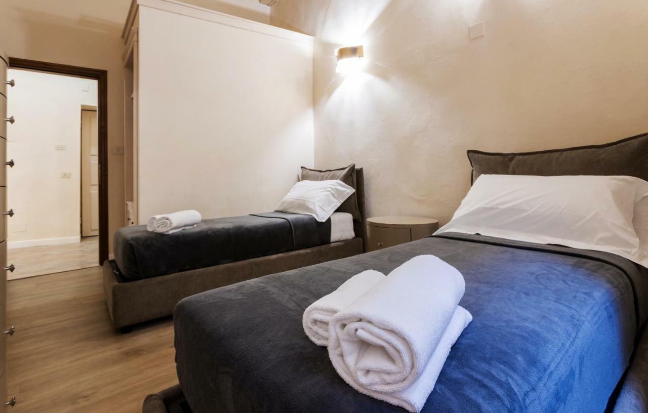 Duomo 2 Bedroom Apartment フィレンツェ エクステリア 写真