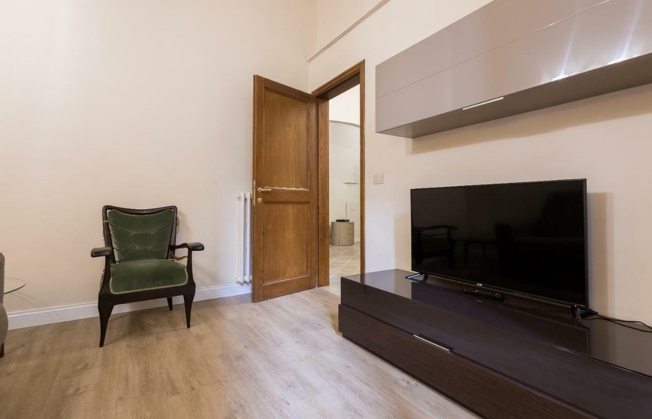 Duomo 2 Bedroom Apartment フィレンツェ エクステリア 写真