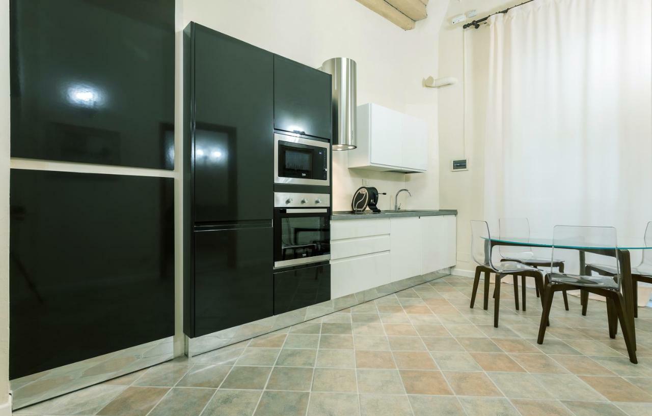 Duomo 2 Bedroom Apartment フィレンツェ エクステリア 写真